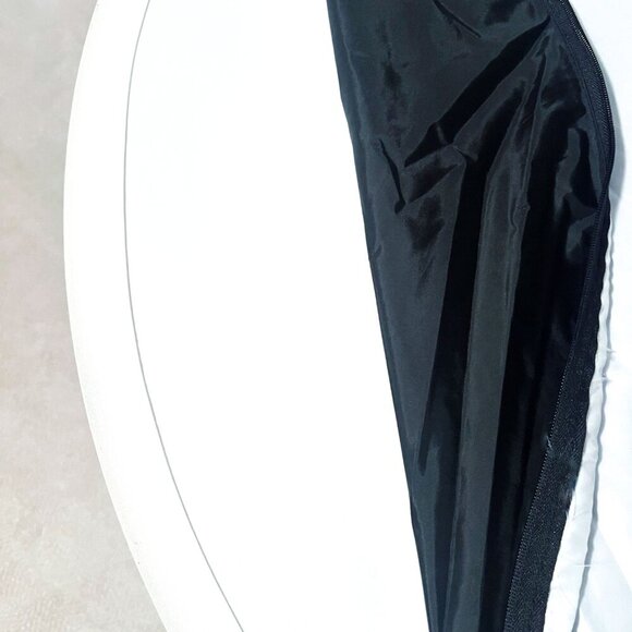 Chameleon 42" 5-in-1 Collapsible Disc Reflector - Picture 6 of 6